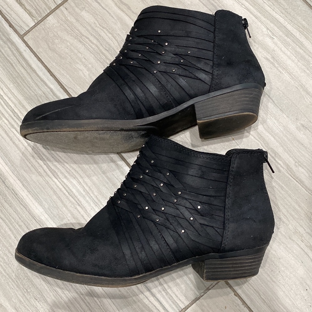 SO Women’s black booties - Size 10